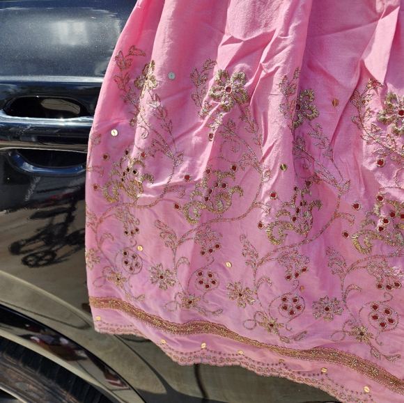 Midi Dress with or without straps. - Picture 4 of 5